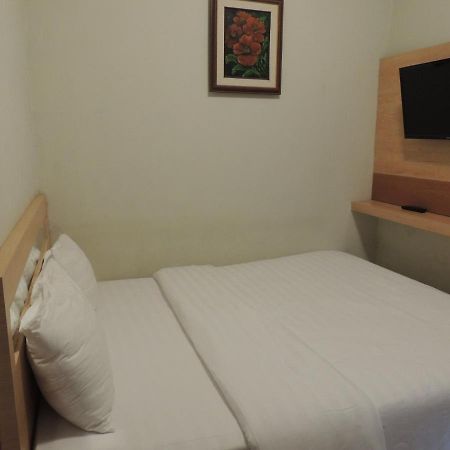 Shabrina Homestay Syariah Kalasan Exterior photo